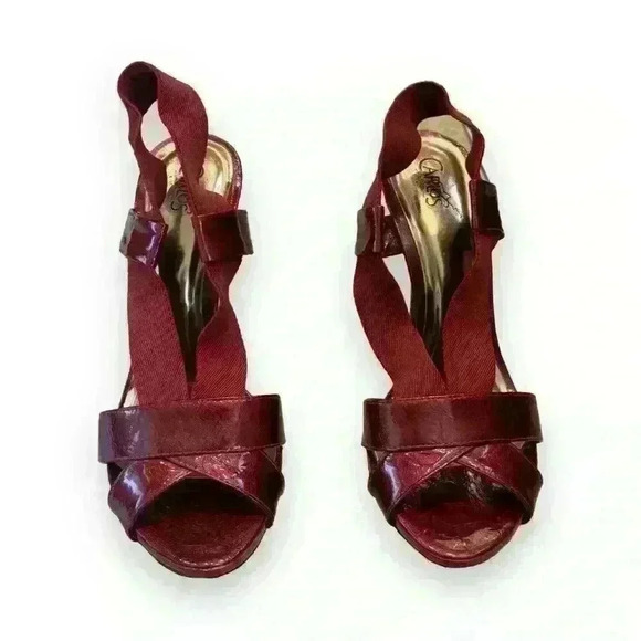 Carlos Santana Ruby Red Heels - Picture 3 of 6